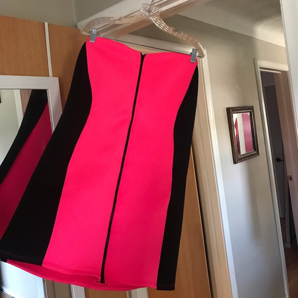 NEON PINK NEOPRENE SCUBA DRESS 🎀 - Picture 10 of 14